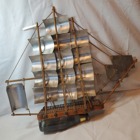 Miller Genuine Draft Vintage Empty Can  Ship Boat Hand Crafted - Picture 6 of 6